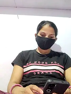 Snapshot of poojam93 chatting on 10/06/25, 02:58 poojam93 online show from 10/06/25, 02:58