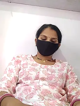 Snapshot of poojam93 chatting on 10/07/25, 09:06 poojam93 online show from 10/07/25, 09:06