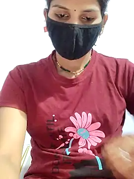 Snapshot of poojam93 chatting on 10/13/25, 01:49 poojam93 online show from 10/13/25, 01:49