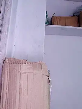 Snapshot of poojam93 chatting on 10/17/25, 01:31 poojam93 online show from 10/17/25, 01:31