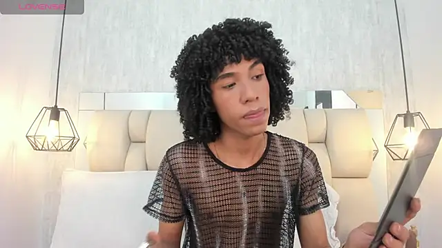 Snapshot of Johan_gz_ chatting on 02/10/26, 11:47 Johan gz online show from 02/10/26, 11:47