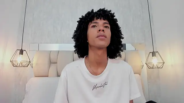 Snapshot of Johan_gz_ chatting on 02/11/26, 11:37 Johan gz online show from 02/11/26, 11:37