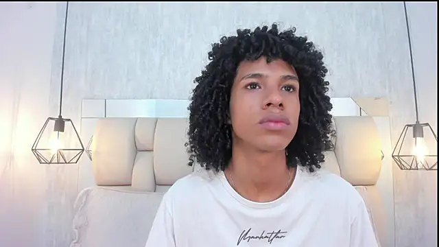 Snapshot of Johan_gz_ chatting on 02/21/26, 11:33 Johan gz online show from 02/21/26, 11:33