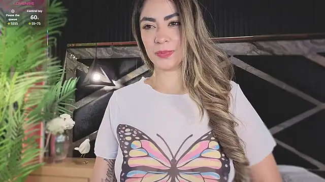 CristalHeart  online show from 10/07/25, 12:02