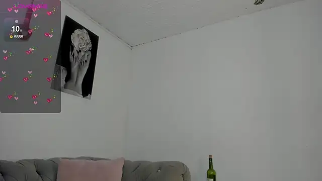 Jade rey  online show from 12/18/25, 08:26