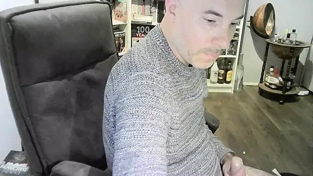 Snapshot of Chrisprngr chatting on 05/10/26, 12:32 Chrisprngr online show from 05/10/26, 12:32
