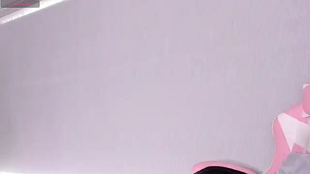 kendal hot01 online show from 01/12/26, 02:22