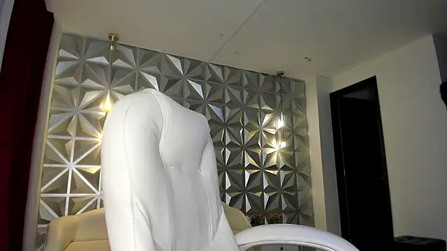 hellen tease online show from 12/18/25, 12:55