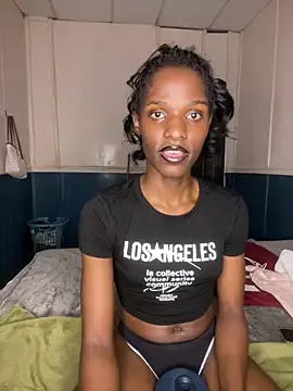 Trans fairy online show from 02/11/26, 05:40