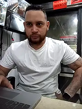 Catire10  online show from 10/21/25, 01:56