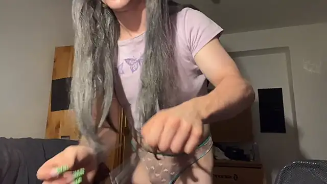 emilydee666 online show from 09/22/25, 08:44