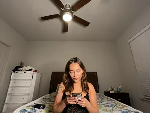 eurydicee online show from 09/15/25, 02:44