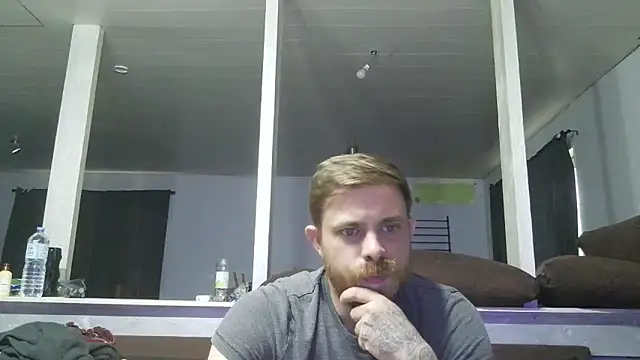 Snapshot of Bikerhot883hd chatting on 05/04/26, 05:42 Bikerhot883hd online show from 05/04/26, 05:42