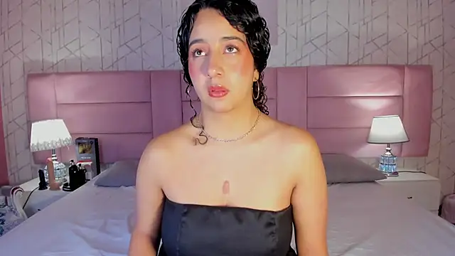 BellaSwwan online show from 12/03/25, 12:58