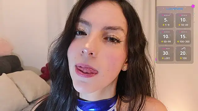 sarah saenz  online show from 06/18/26, 09:14