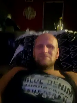 Snapshot of Sylwek chatting on 05/11/26, 01:55 Sylwek online show from 05/11/26, 01:55