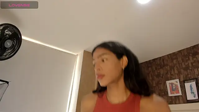 Snapshot of sweet__vanessa1 chatting on 07/19/26, 07:28 sweet vanessa1 online show from 07/19/26, 07:28