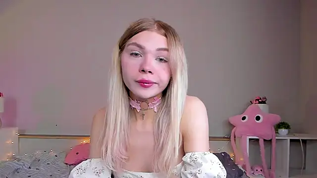 Blondy Fina online show from 03/22/26, 04:27