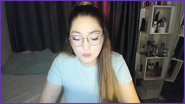 lyra x online show from 10/01/25, 01:28