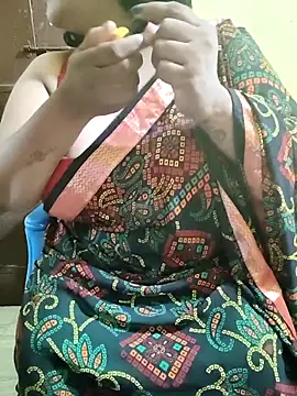 Snapshot of Swapna_Hyd chatting on 10/16/25, 04:13 Swapna Hyd online show from 10/16/25, 04:13