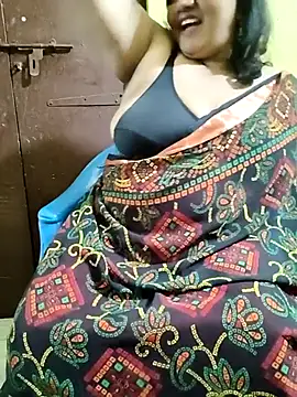 Snapshot of Swapna_Hyd chatting on 11/18/25, 04:39 Swapna Hyd online show from 11/18/25, 04:39