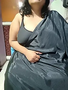 Snapshot of Swapna_Hyd chatting on 11/26/25, 04:19 Swapna Hyd online show from 11/26/25, 04:19