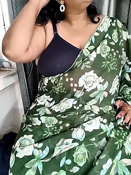 Snapshot of Swapna_Hyd chatting on 12/16/25, 05:12 Swapna Hyd online show from 12/16/25, 05:12