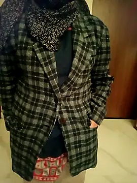 Snapshot of soni_yhakur chatting on 12/23/25, 05:49 soni yhakur online show from 12/23/25, 05:49