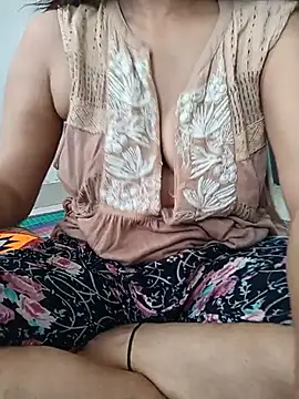 Snapshot of soni_yhakur chatting on 05/22/26, 01:13 soni yhakur online show from 05/22/26, 01:13