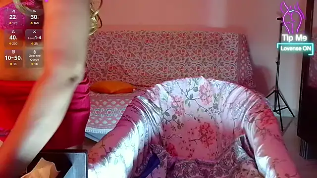 cococouple7 online show from 12/19/25, 07:04