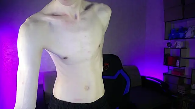 yes cute boy  online show from 12/16/25, 07:41