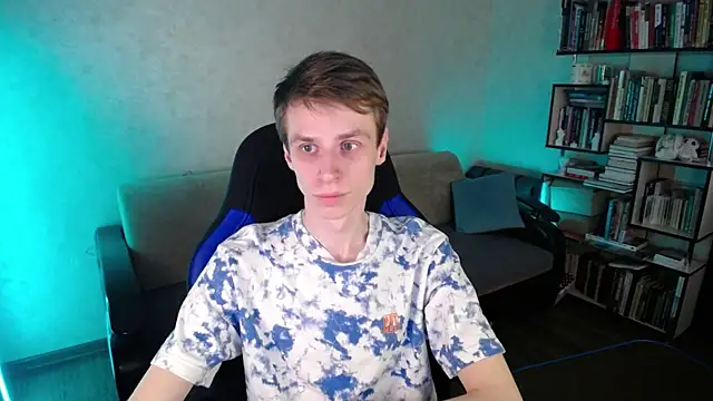 yes cute boy  online show from 02/21/26, 12:06