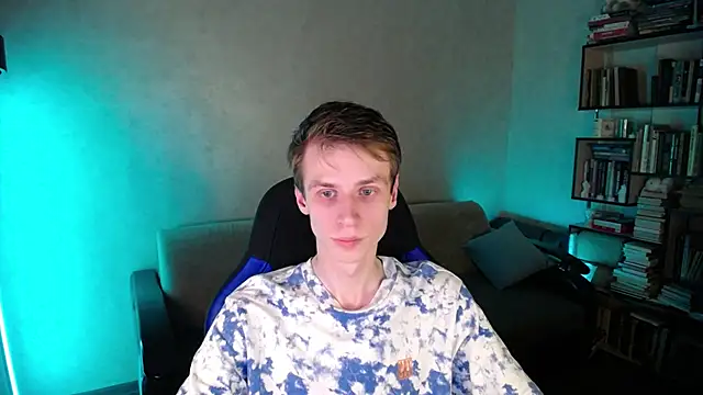 yes cute boy  online show from 02/25/26, 02:16