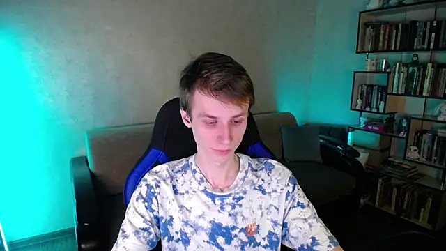 yes cute boy  online show from 03/05/26, 06:37