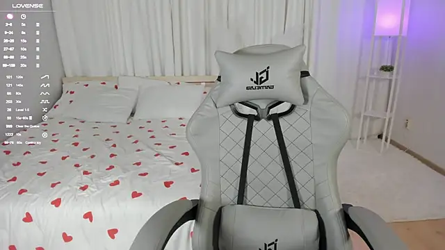 LiliaMoons online show from 09/28/25, 02:22