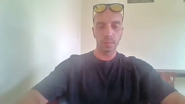 Snapshot of bigdick_italy chatting on 02/19/26, 01:56 bigdick italy online show from 02/19/26, 01:56