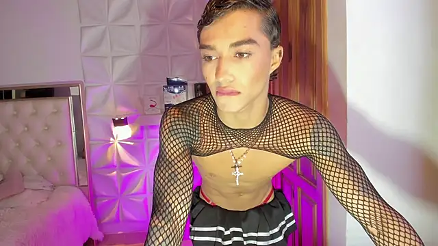 Wyatt Rose online show from 11/30/25, 04:05