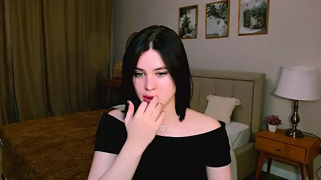 lil angel  online show from 02/11/26, 11:32