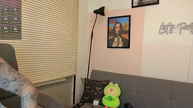 SujannaVarma  online show from 11/06/25, 10:54