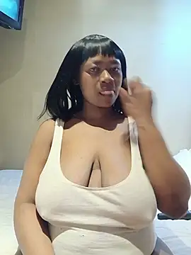 Snapshot of missboobiesSA chatting on 07/14/26, 11:10 missboobiesSA online show from 07/14/26, 11:10