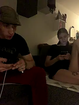 Snapshot of DuGurke chatting on 10/14/25, 12:44 DuGurke online show from 10/14/25, 12:44