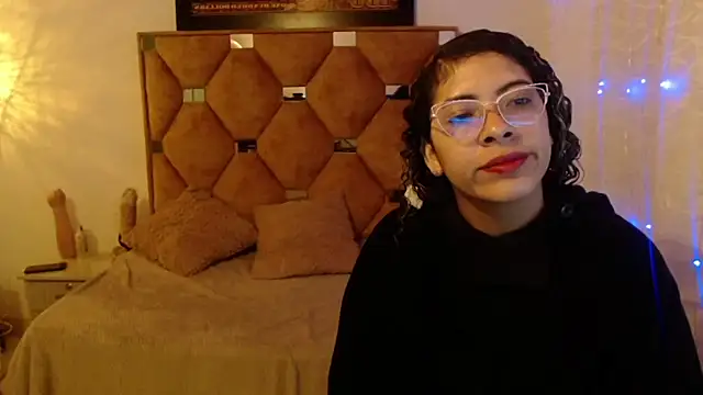 CATTALINAHOT online show from 02/10/26, 02:37