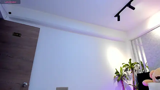 lily cash1 online show from 12/18/25, 02:45