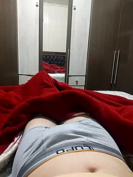 Gustavo198045 online show from 10/18/25, 02:36