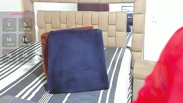 gabrielaponce11 online show from 11/23/25, 12:21