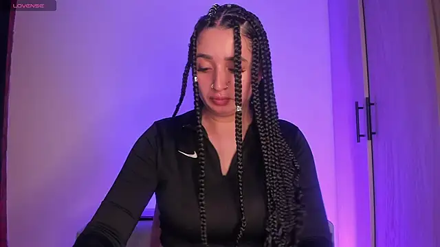 Snapshot of scarlett_Collinss chatting on 06/03/26, 10:48 scarlett Collinss online show from 06/03/26, 10:48