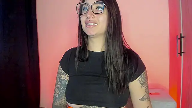Snapshot of scarlett_Collinss chatting on 06/22/26, 01:52 scarlett Collinss online show from 06/22/26, 01:52