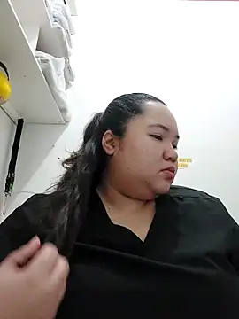 LianaCruzado online show from 04/25/26, 05:10