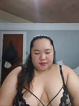 Snapshot of LianaCruzado chatting on 06/05/26, 04:24 LianaCruzado online show from 06/05/26, 04:24