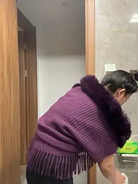 anna yngs online show from 10/02/25, 01:18